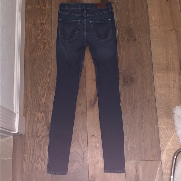 Hollister High Rise Super Skinny - Picture 2 of 3